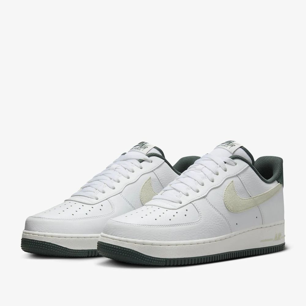 Мужские кроссовки Nike Air Force 1 07 LV8 - HF1939-100 в интернет